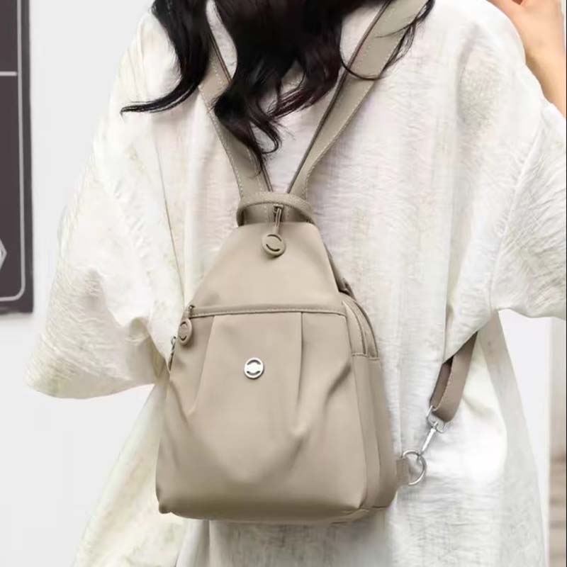 🎒Multifunktionaler Nylon-Rucksack · Ihr stylischer Alltagsbegleiter