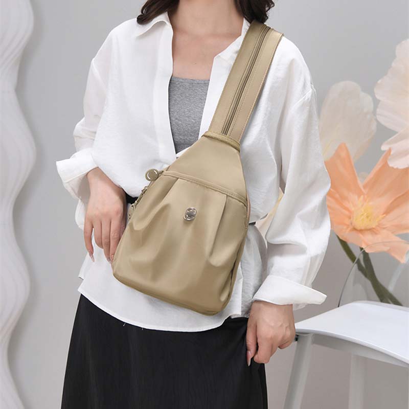 🎒Multifunktionaler Nylon-Rucksack · Ihr stylischer Alltagsbegleiter