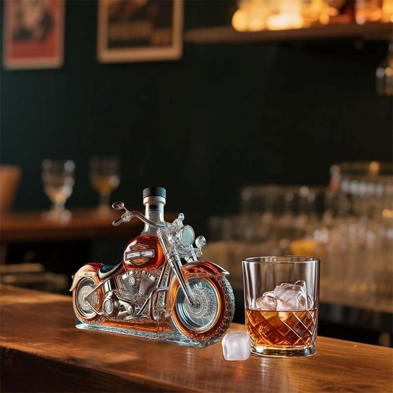 Kreative Motorrad-Weinflasche aus Glas